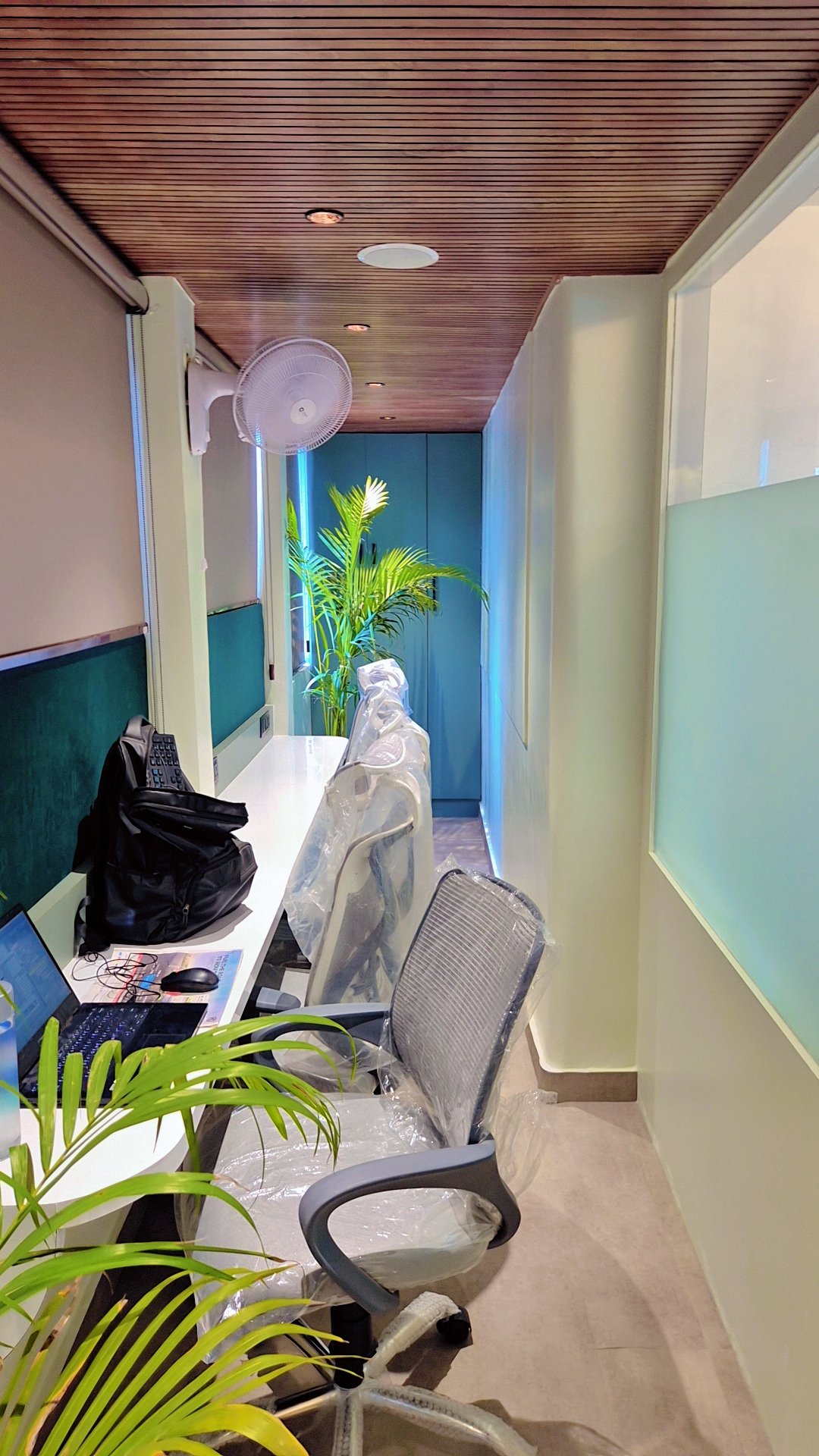 Graha Pravesh office workstation area